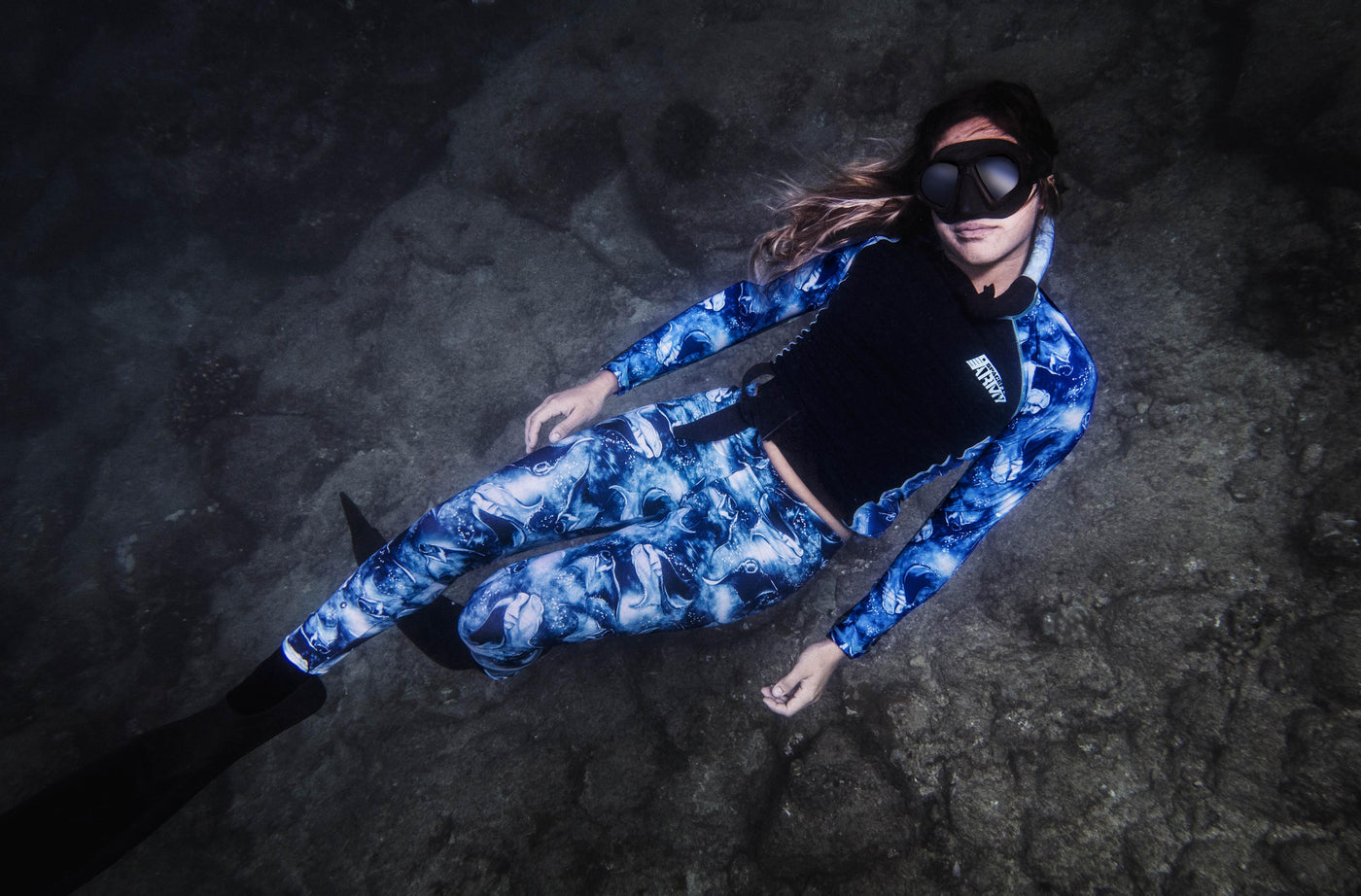 Eco-friendly Manta Mayhem Contour Rashguard