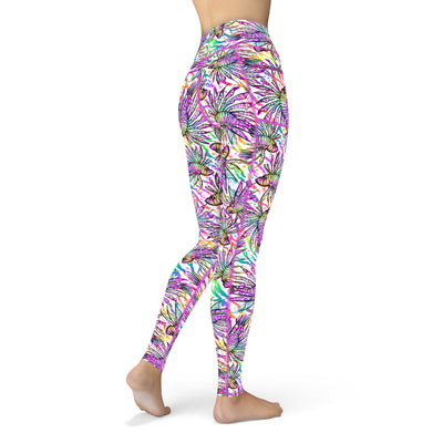 Eco-Friendly White Lionfish Roars Contour Leggings